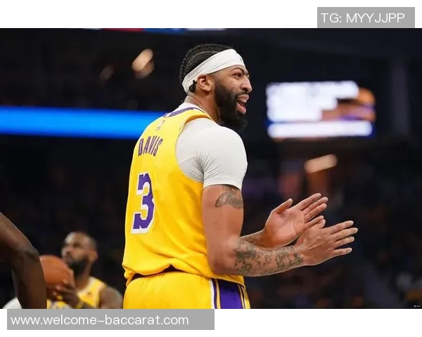 安东尼称赞杰伦布朗具备单独带队能力认为他攻防兼备应在MVP讨论中占有一席之地 安东尼称赞杰伦布朗具备单独带队能力认为他攻防兼备应在MVP讨论中占有一席之地