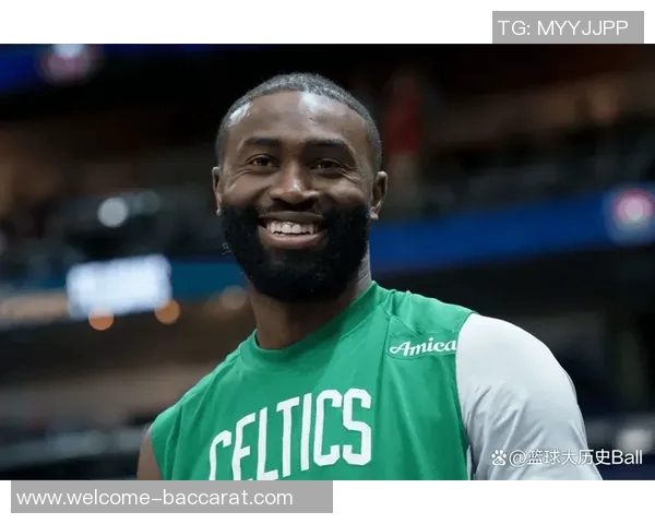 安东尼称赞杰伦布朗具备单独带队能力认为他攻防兼备应在MVP讨论中占有一席之地