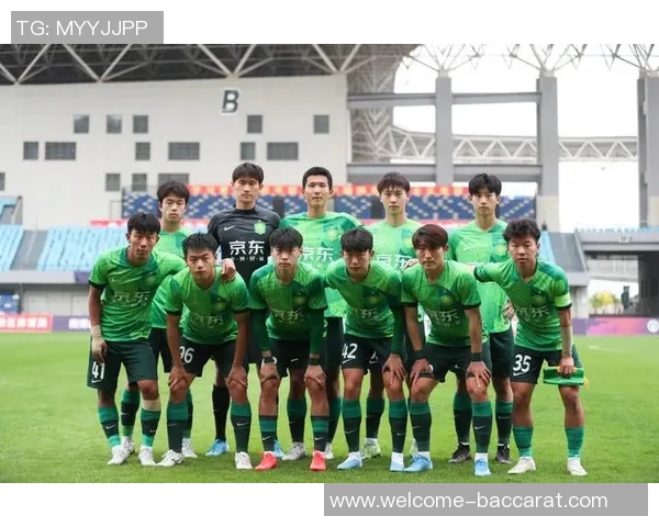 祝海港足球俱乐部球员孟敬朝生日快乐愿他在新的一岁里大展宏图